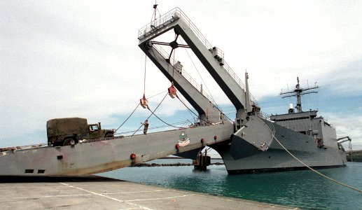 US Navy 960329-N-8167A-050 LST taking on U.S. Marines and hardware
