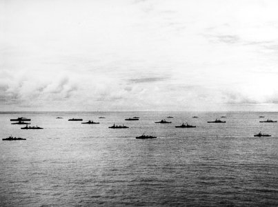 US Pacific Fleet ships steam toward the Panama Canal in October 1945