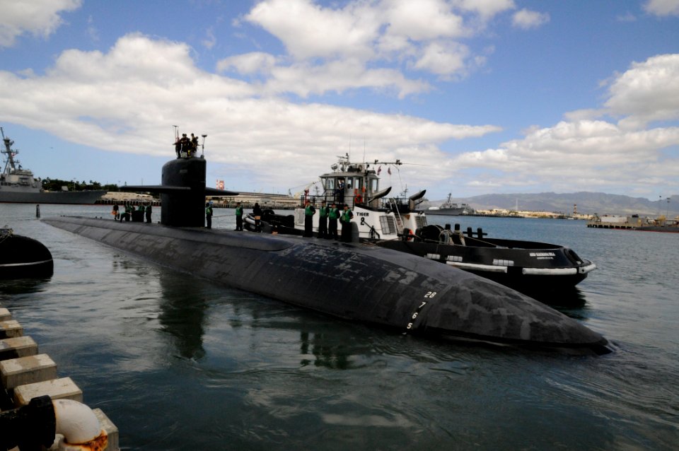 US Navy http-www.navy.mil-management-photodb-photos-100602-N-3560G-002 The Los Angeles-class attack submarine USS Jacksonville (SSN 699) departs Joint Base Pearl Harbor-Hickam for a scheduled deployment