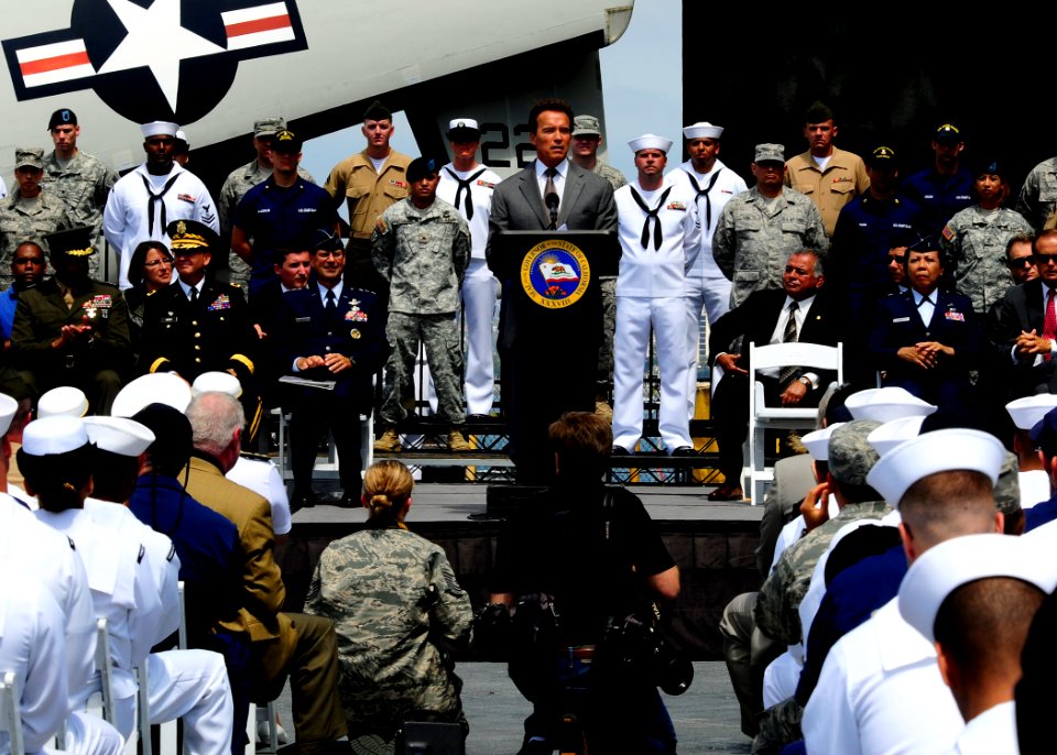 US Navy http-www.navy.mil-management-photodb-photos-100603-N-8607R-071 California Governor Arnold Schwarzenegger addresses veterans aboard the USS Midway Museum