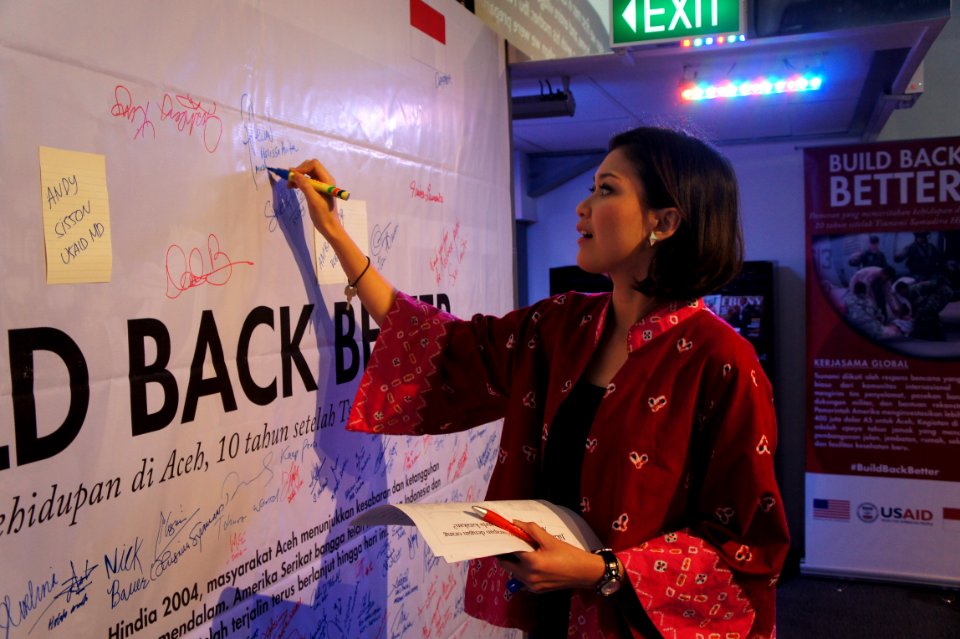 USAID launches the BuildBackBetter, an exhibition reflecting on life in Aceh 10 years after the 2004 Indian Ocean earthquake and tsunami disaster; USAID Indonesia; March 2010 (1)