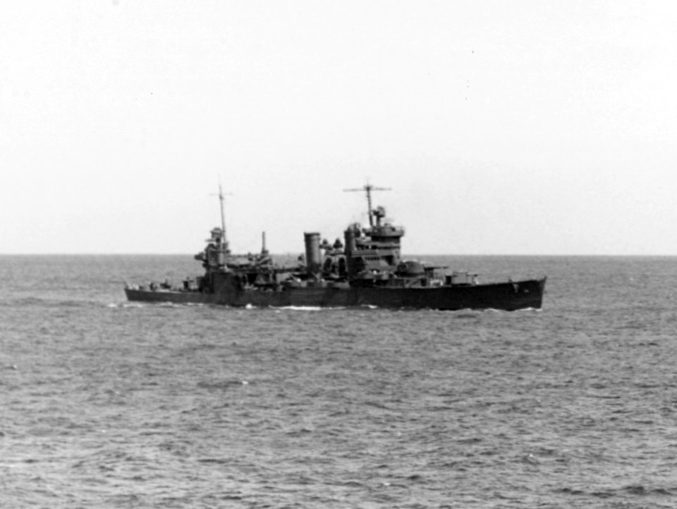 USS Astoria (CA-34) underway in August 1942