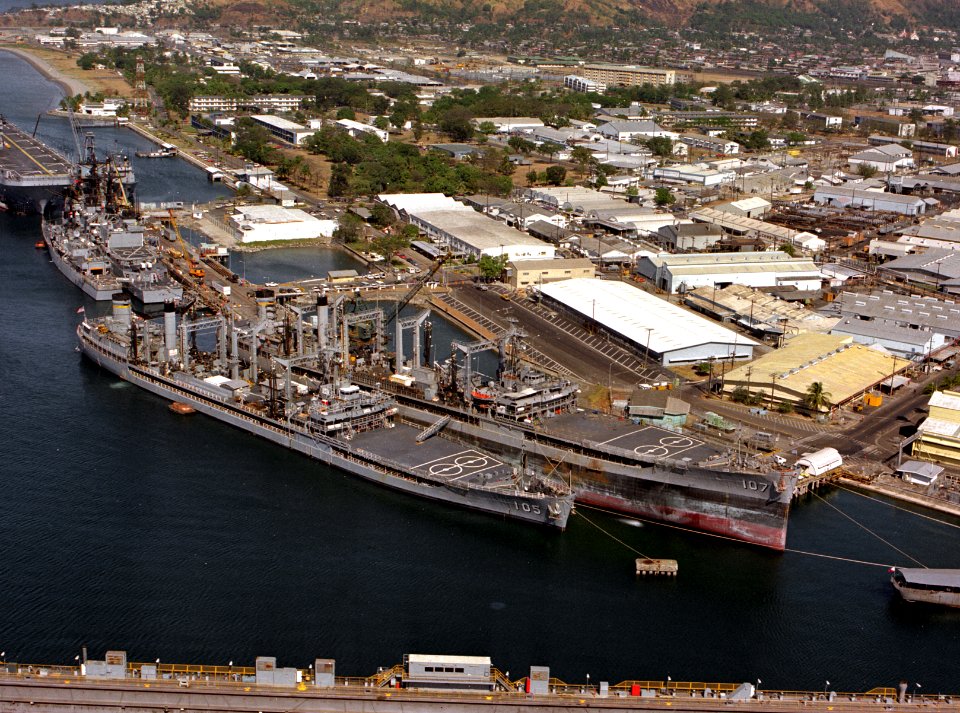 USNS Mispillion (T-AO-105) and USNS Passumpsic (T-AO-107) moored at Naval Station Subic Bay, Philippines, on 2 January 1987 (6483574)