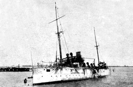 USS Bennington (PG-4) beached at San Diego, California (USA), after her 21 July 1905 boiler explosion (NH 102779-KN)