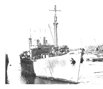 USS Barrow (APA-61) arriving at Portland, Oregon (USA), circa in October 1945