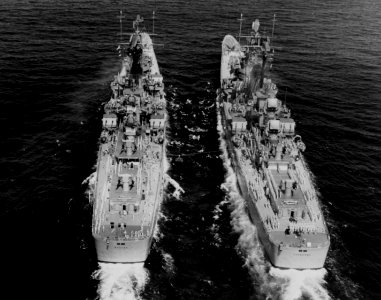 USS Boston (CAG-1) and USS Canberra (CAG-2) underway in the Caribbean Sea on 22 April 1958 (NH 98289) photo