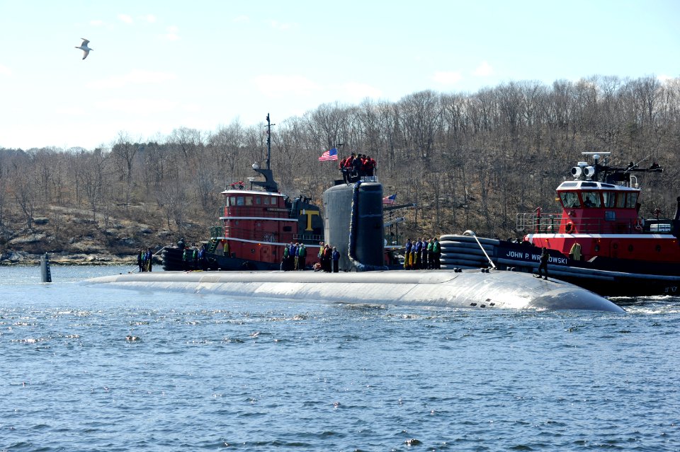 USS Alexandria 130403-N-UM744-001