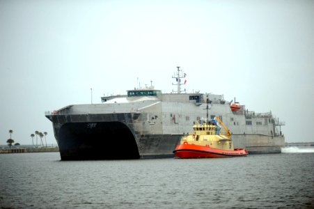 USNS Spearhead arrives in Mayport. (8475450731)