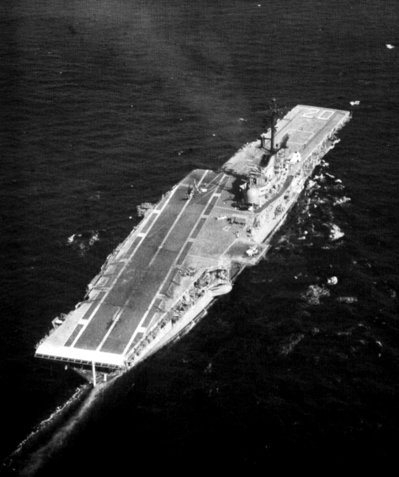 USS Bennington (CVS-20) aerial photo c1969