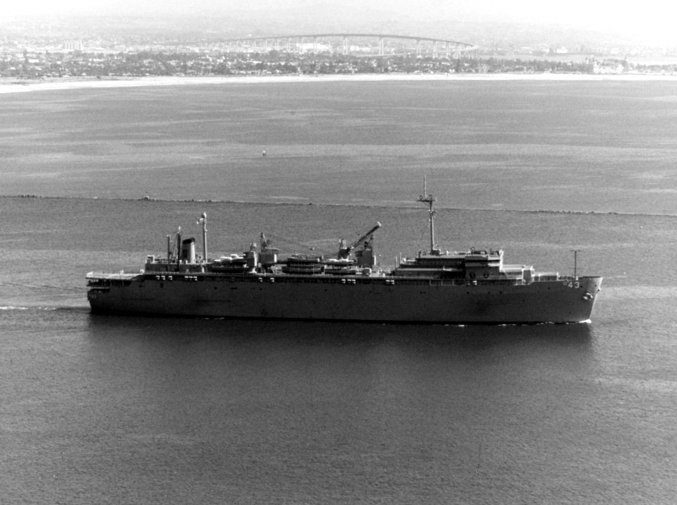 USS Cape Cod (AD-43) underway off San Diego, California (USA), in February 1986 (NH 107778-KN)