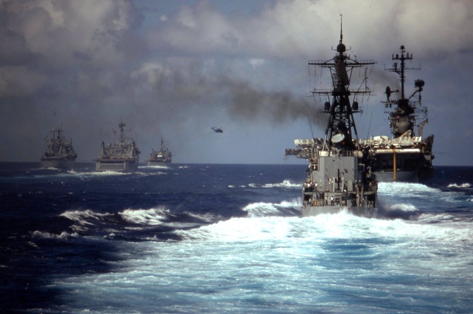 USS Bon Homme Richard (CVA-31) and USS Parsons (DDG-33) underway with amphibious force ships in the East China Sea, 30 July 1970 (428-K-86167)