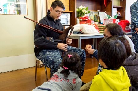 USS Bonhomme Richard (LHD 6) Angel Tree COMREL for the Omura Children't Home 161210-N-XK809-317