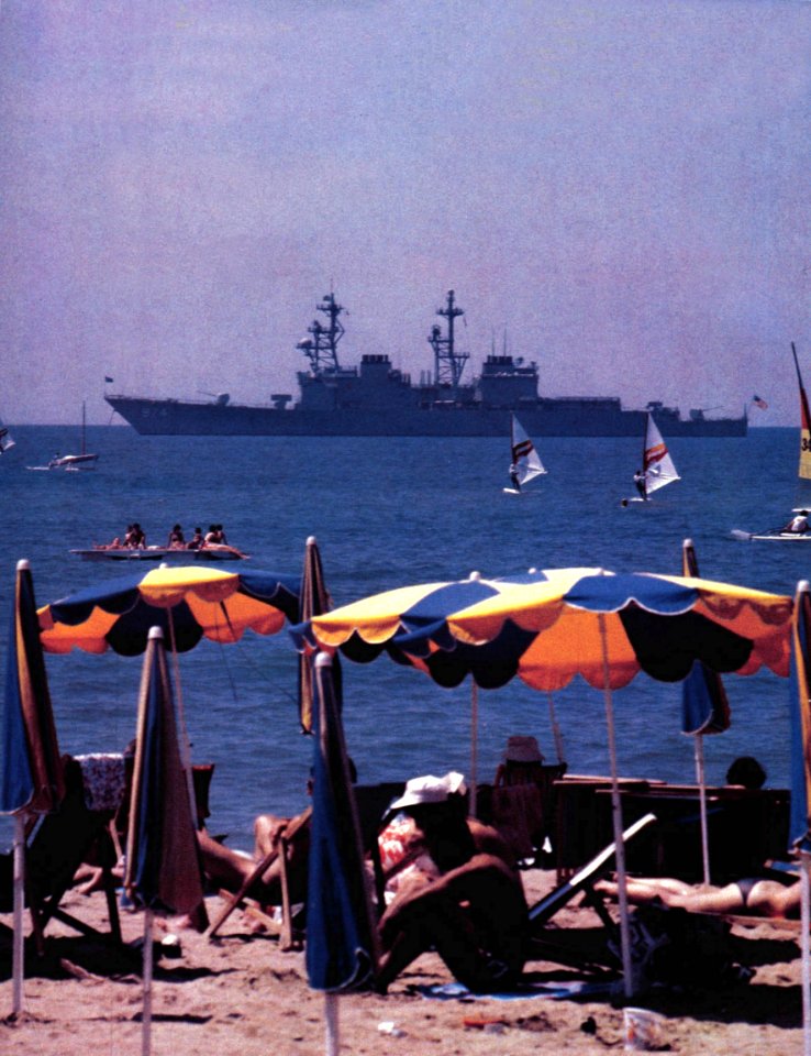 USS Comte de Grasse (DD-974) off Cannes c1981