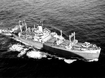 USS DuPage (APA-41) underway at sea on 13 October 1943 (80-G-87138)
