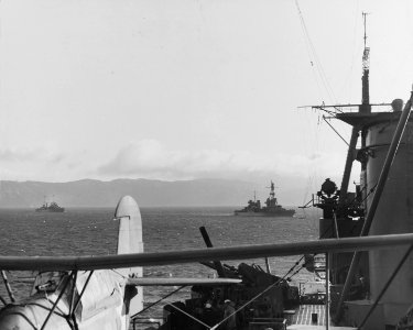 USS Chicago (CA-29), USS Salt Lake City (CA-26) and HMAS Hobart (D63) leaving Wellington, New Zealand, on 22 July 1942 (80-G-13455)