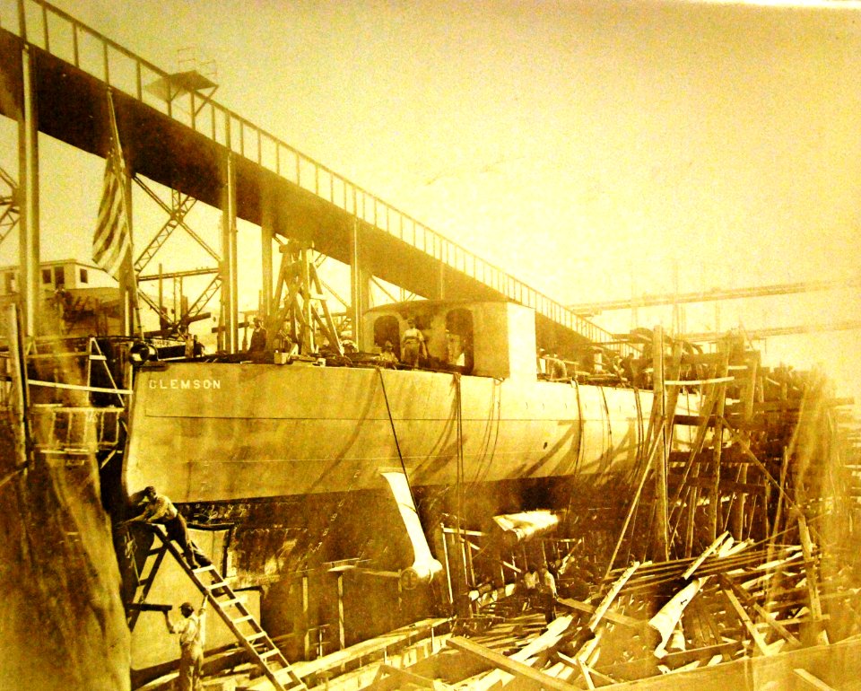 USS Clemson (DD 186) launching at Newport News, Virginia, September 5, 1918 (19985028121)