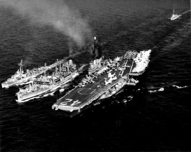 USS Elokomin (AO-55) refuels USS Franklin D. Roosevelt (CVA-42) and USS Massey (DD-778) in the Mediterranean Sea in April 1959 (USN 1041661)