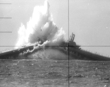USS Devilfish sunk as target 1968 photo