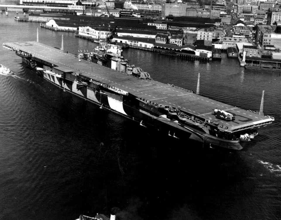 USS Franklin (CV-13) at Norfolk in February 1944