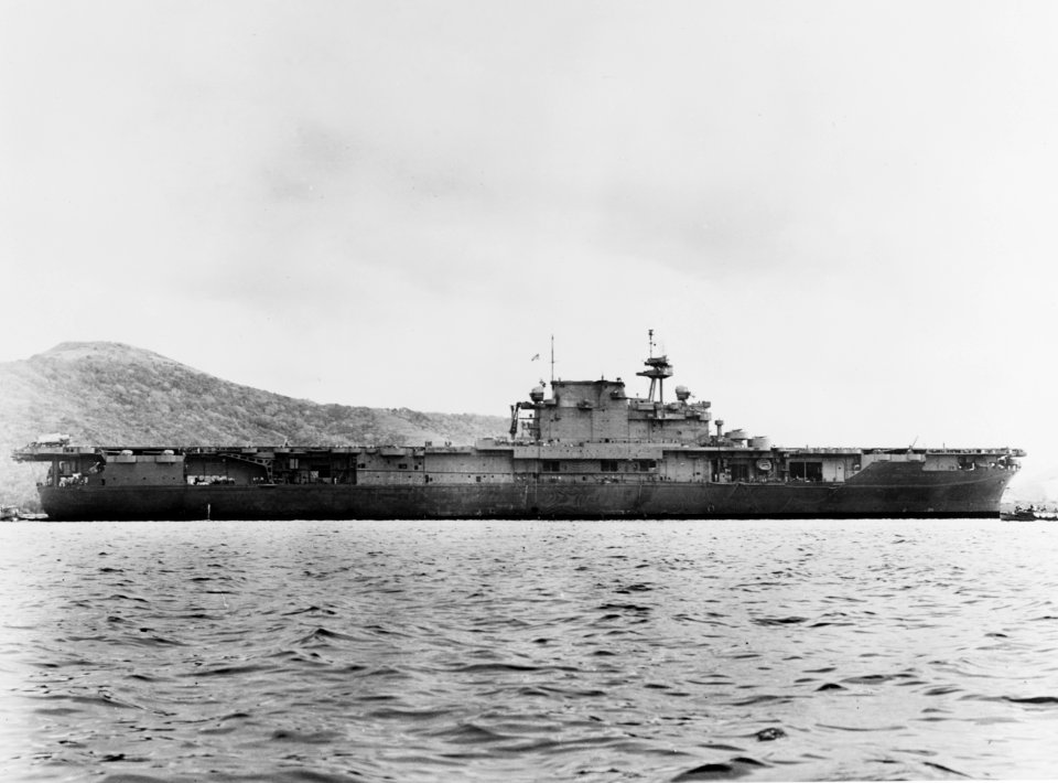 USS Enterprise (CV-6) at Nouméa on 21 November 1942 (19-N-47849)