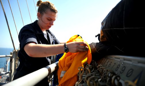 USS George H.W. Bush (CVN 77) 140709-N-CS564-082 (14640420132)