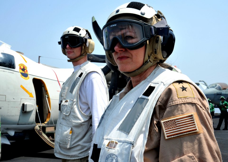 USS George H.W. Bush (CVN 77) 140706-N-CS564-062 (14407471249)