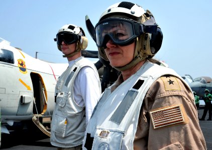 USS George H.W. Bush (CVN 77) 140706-N-CS564-062 (14407471249)