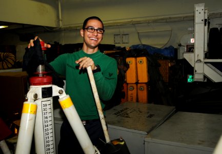 USS George H.W. Bush (CVN 77) 140706-N-MU440-006 (14407814757)