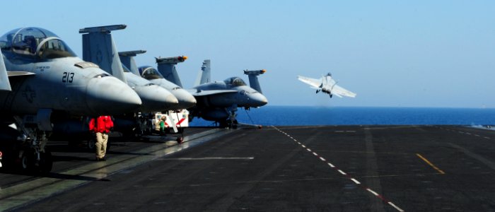 USS George H.W. Bush (CVN 77) 140710-N-CZ979-008 (14640400372)