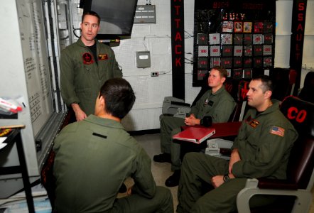 USS George H.W. Bush (CVN 77) 140704-N-MU440-003 (14398148107)