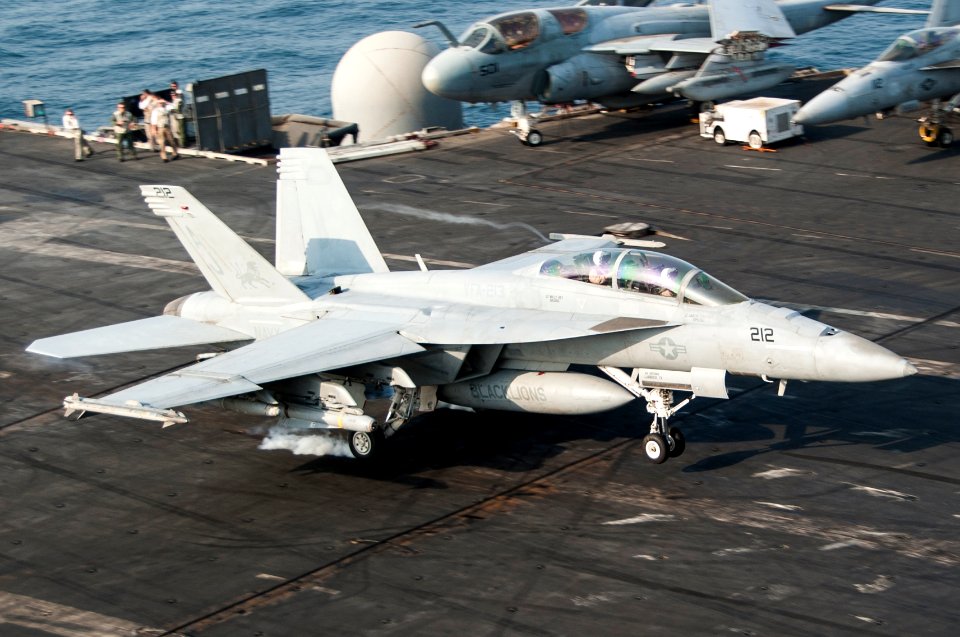 USS George H.W. Bush (CVN 77) 141017-N-MW819-142 (15582639835)
