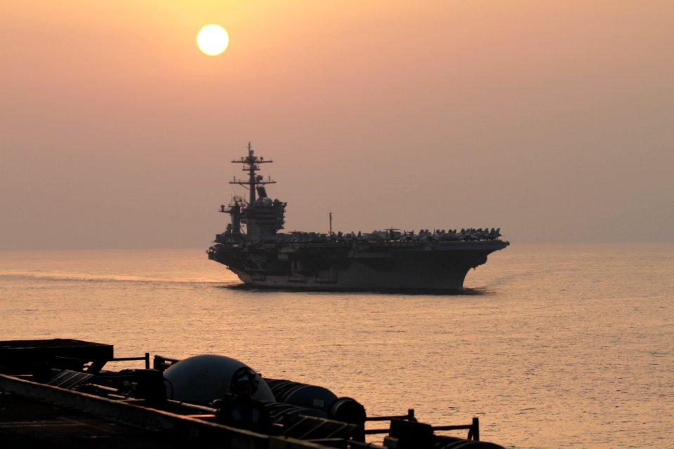 USS George H.W. Bush (CVN 77) 141018-N-AP620-001 (15558964036)
