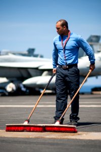 USS George H.W. Bush (CVN 77) 141023-N-MW819-078 (15614709135)