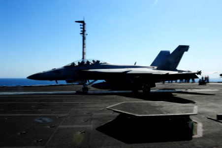 USS George H.W. Bush (CVN 77) 140710-N-CZ979-007 (14640401452)