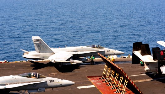 USS George H.W. Bush (CVN 77) 140711-N-CZ979-105 (14480231020)