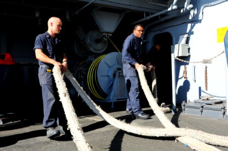 USS George H.W. Bush (CVN 77) 141105-N-MU440-049 (15538674508)