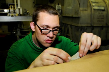 USS George H.W. Bush (CVN 77) 141111-N-MU440-079 (15585408897)