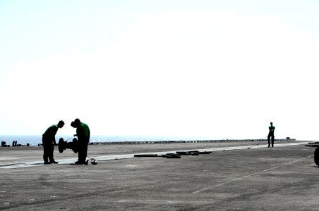USS George H.W. Bush (CVN 77) 141022-N-MU440-015 (14986523184)