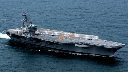 USS George H.W. Bush (CVN-77) (cropped)