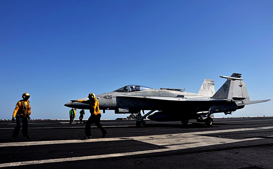 USS George H.W. Bush (CVN 77) 14140617-N-CS564-170 (14426009886)