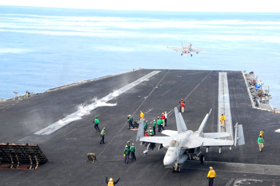 USS George H.W. Bush 141030-N-MU440-084