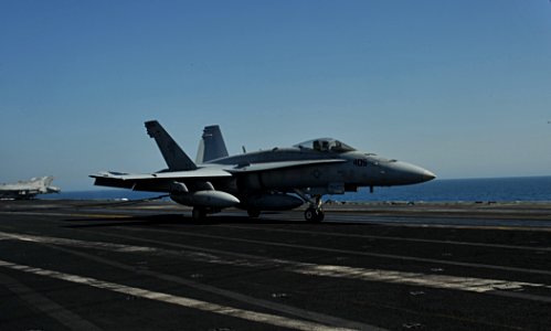 USS George H.W. Bush (CVN 77) 14140617-N-CS564-155 (14426010556)