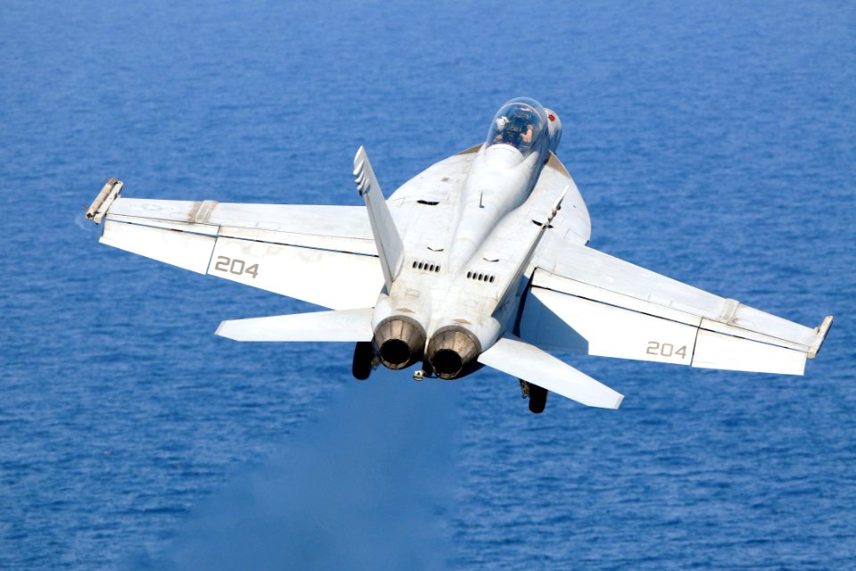 USS George H.W. Bush operations 140922-N-CZ979-005