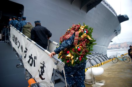USS George Washington 141220-N-TE278-037