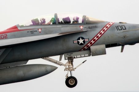 USS George Washington flight operations 141014-N-EH855-055