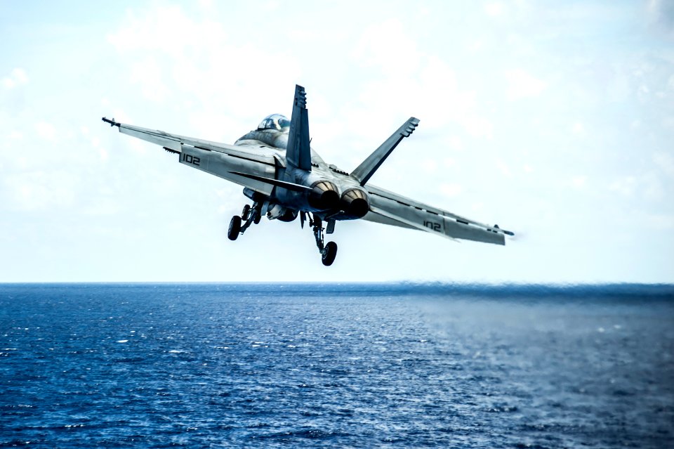 USS George Washington flight operations 140726-N-IP531-120