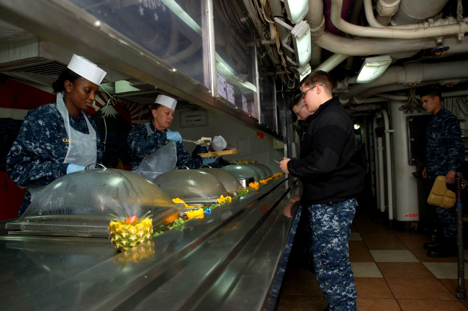 USS George Washington Christmas Day operations 141225-N-EH855-019