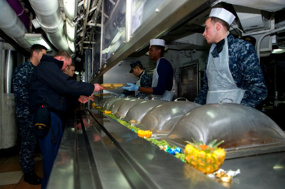 USS George Washington Christmas Day operations 141225-N-EH855-014
