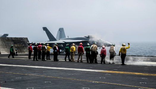 USS George Washington operations 140708-N-XK455-065
