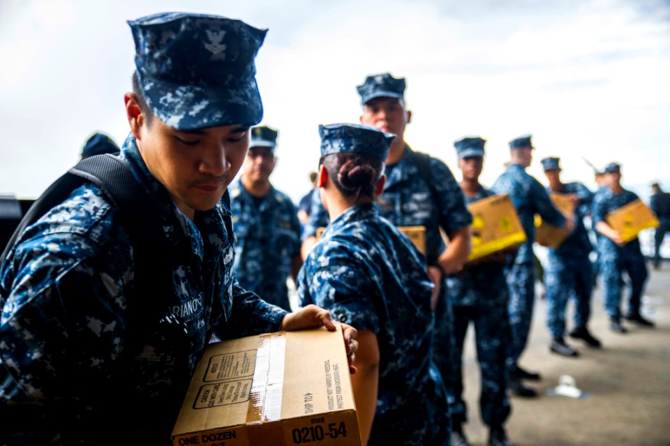 USS George Washington operations 141023-N-XK455-030